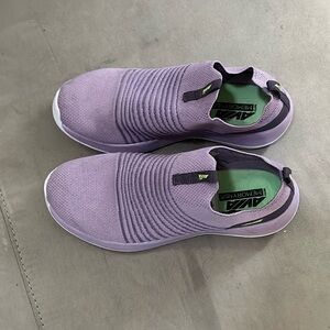 Avia slip in trainers